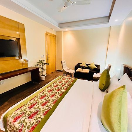 Hotel Banz Near Indira Gandhi Airport Delhi New Delhi Exterior foto