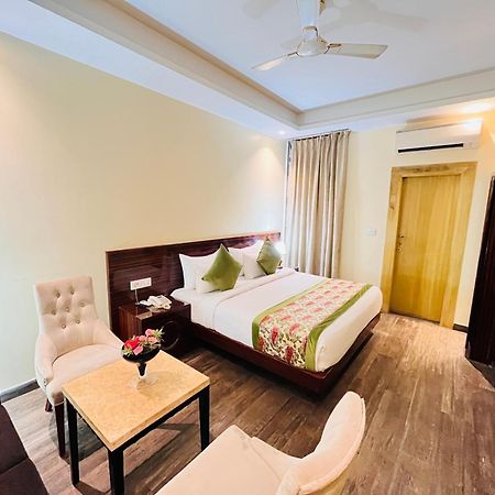 Hotel Banz Near Indira Gandhi Airport Delhi New Delhi Exterior foto
