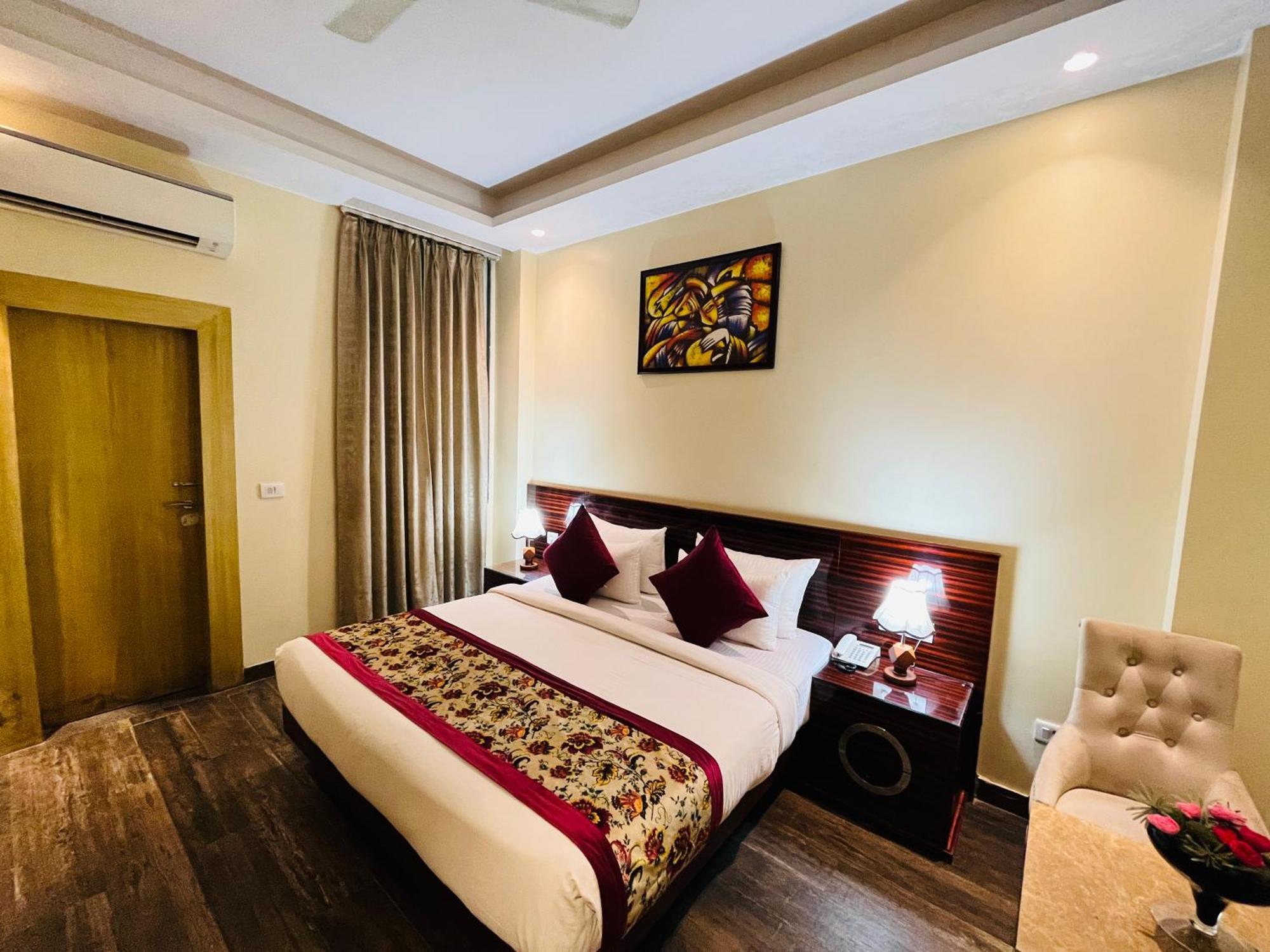 Hotel Banz Near Indira Gandhi Airport Delhi New Delhi Exterior foto