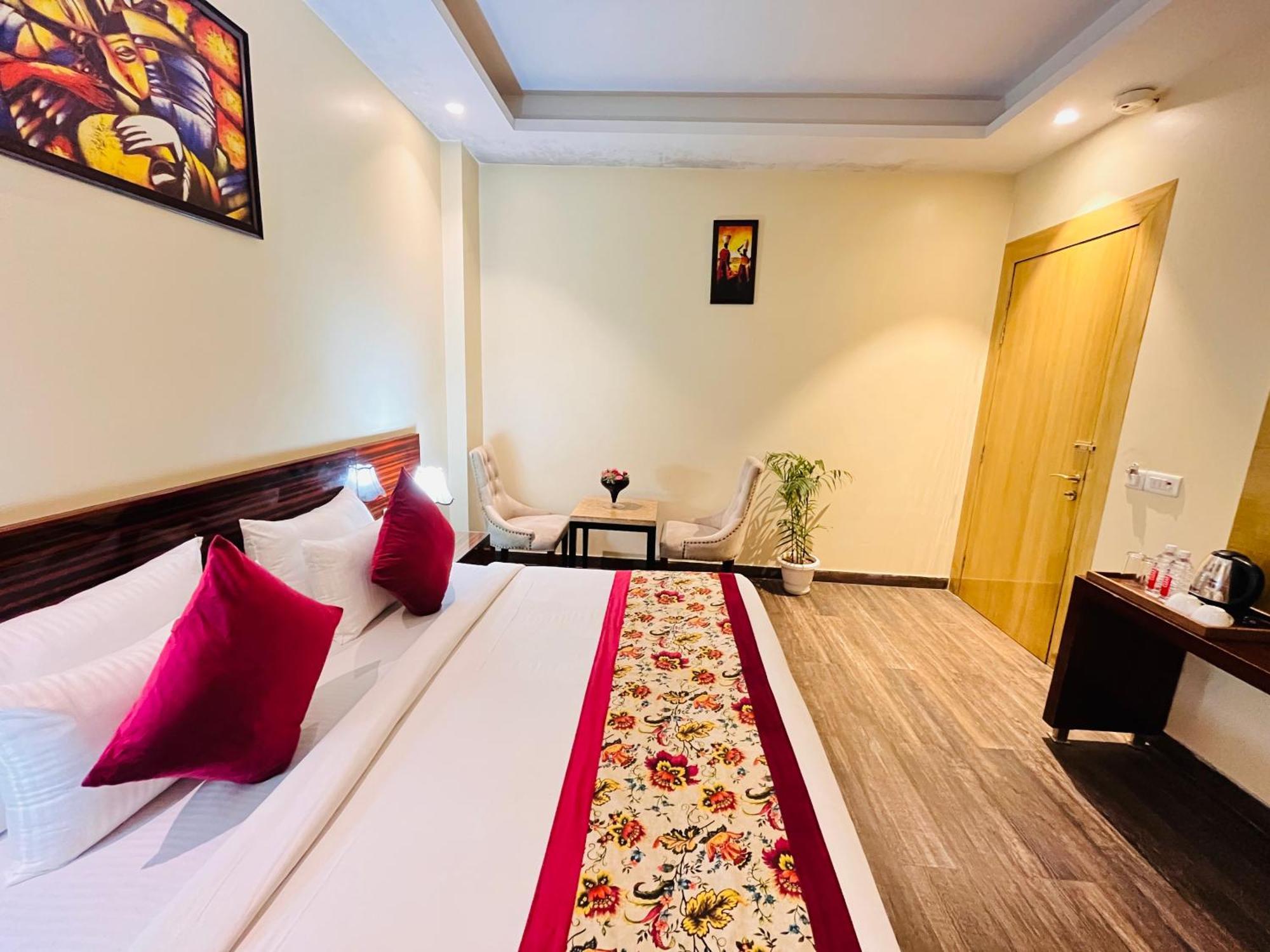 Hotel Banz Near Indira Gandhi Airport Delhi New Delhi Exterior foto