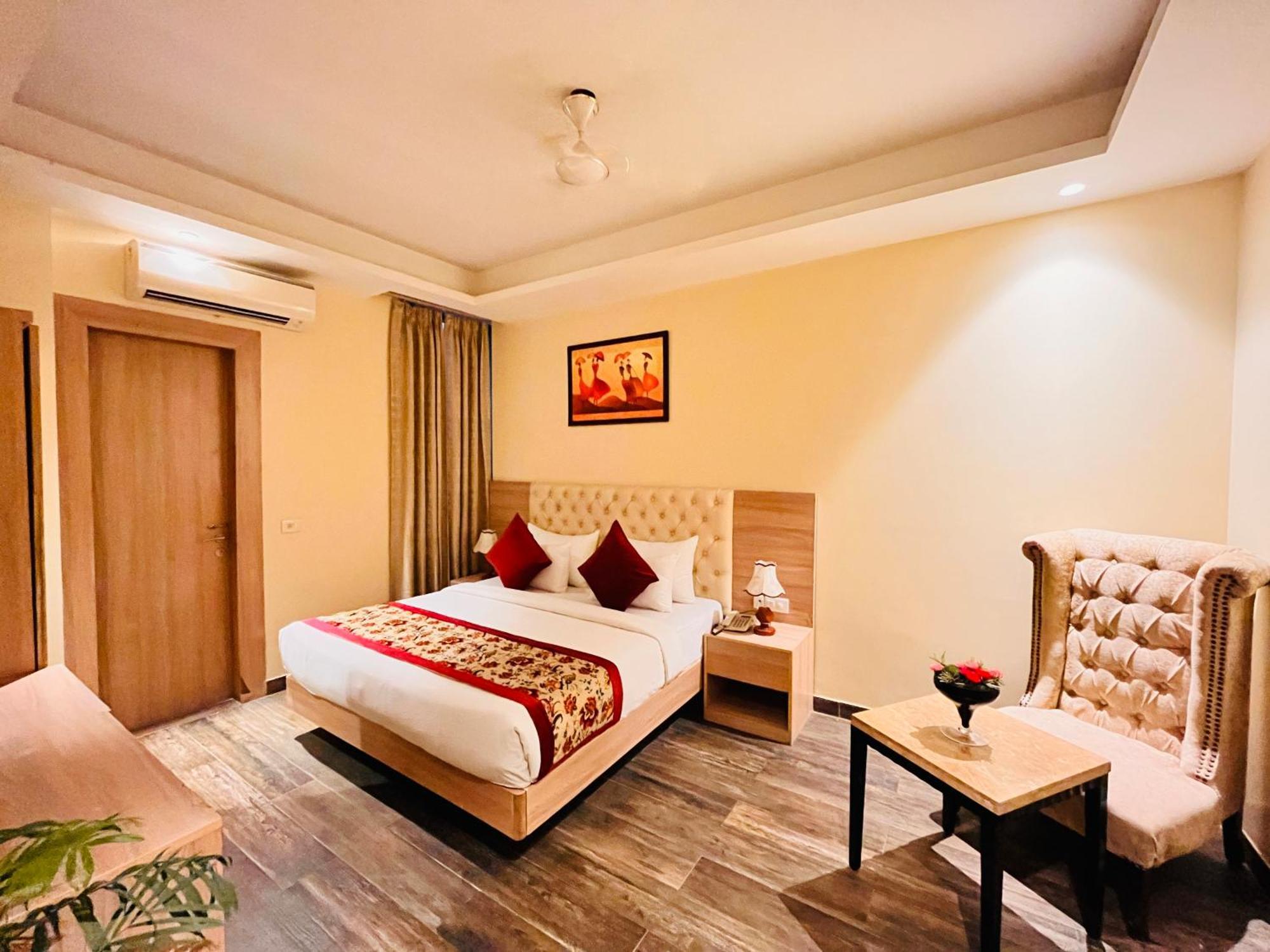 Hotel Banz Near Indira Gandhi Airport Delhi New Delhi Exterior foto