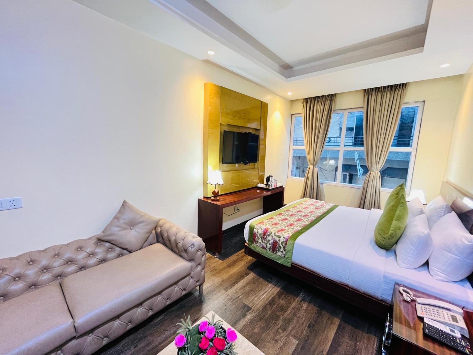 Hotel Banz Near Indira Gandhi Airport Delhi New Delhi Exterior foto