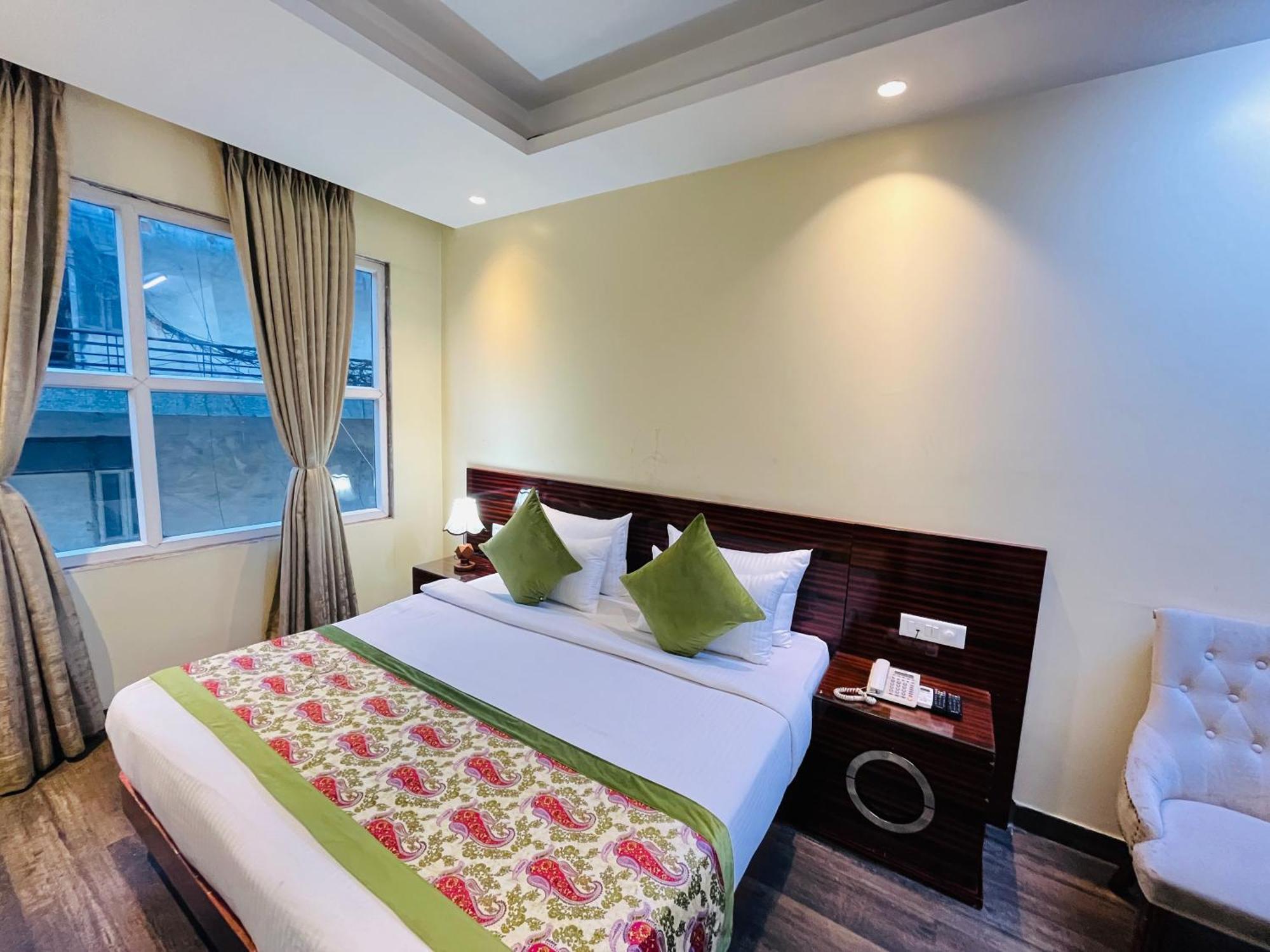 Hotel Banz Near Indira Gandhi Airport Delhi New Delhi Exterior foto