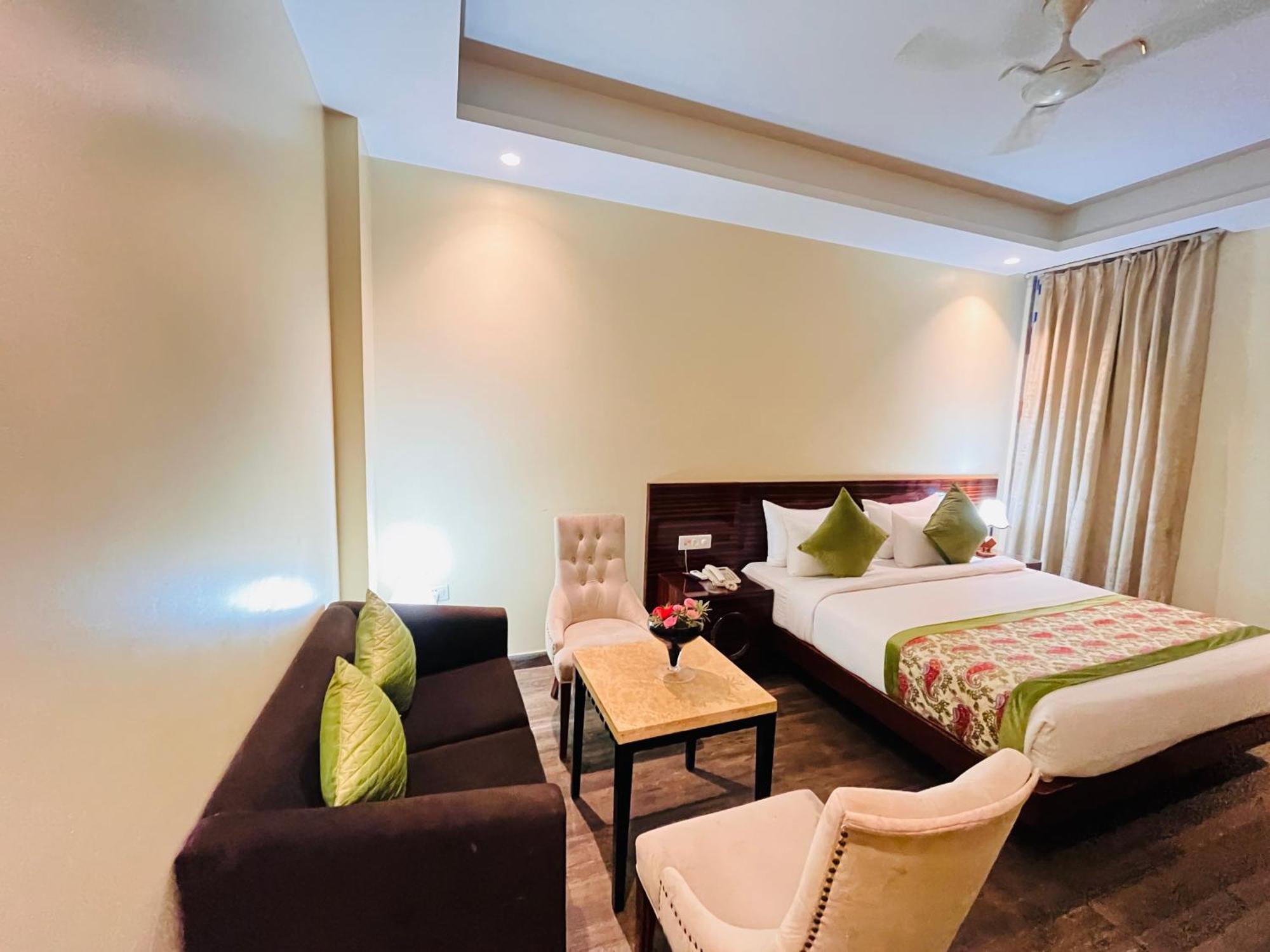 Hotel Banz Near Indira Gandhi Airport Delhi New Delhi Exterior foto