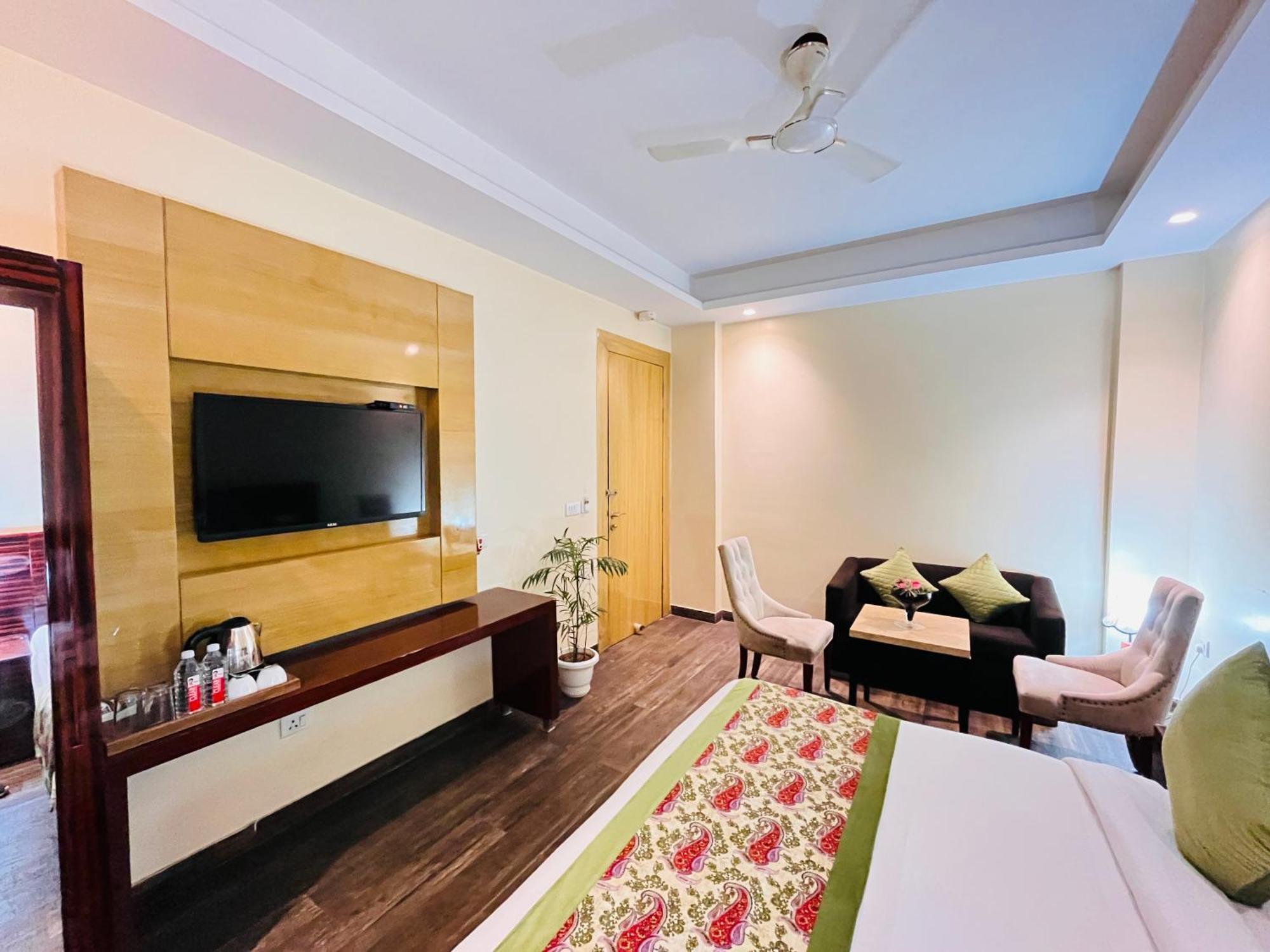 Hotel Banz Near Indira Gandhi Airport Delhi New Delhi Exterior foto