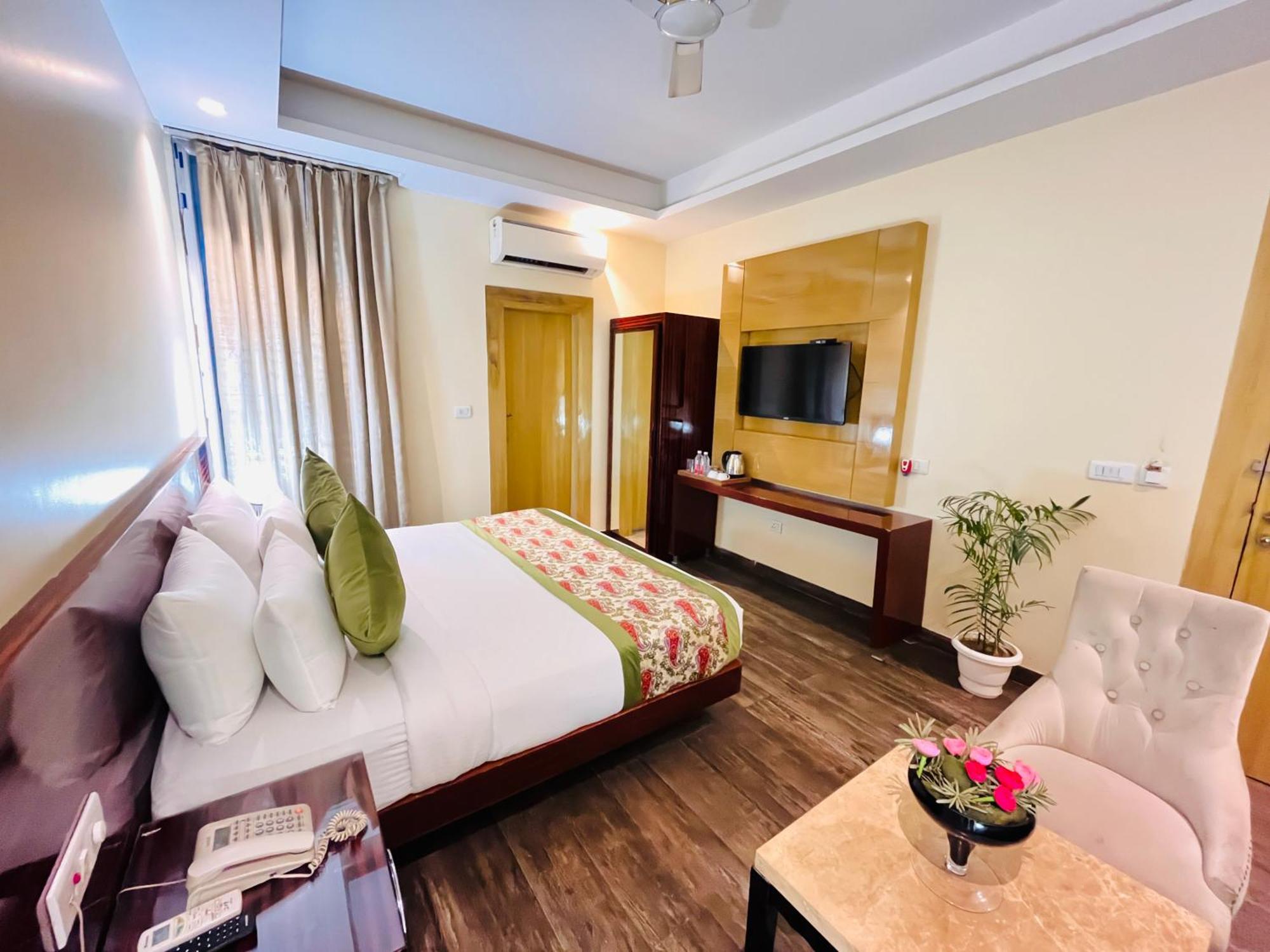 Hotel Banz Near Indira Gandhi Airport Delhi New Delhi Exterior foto