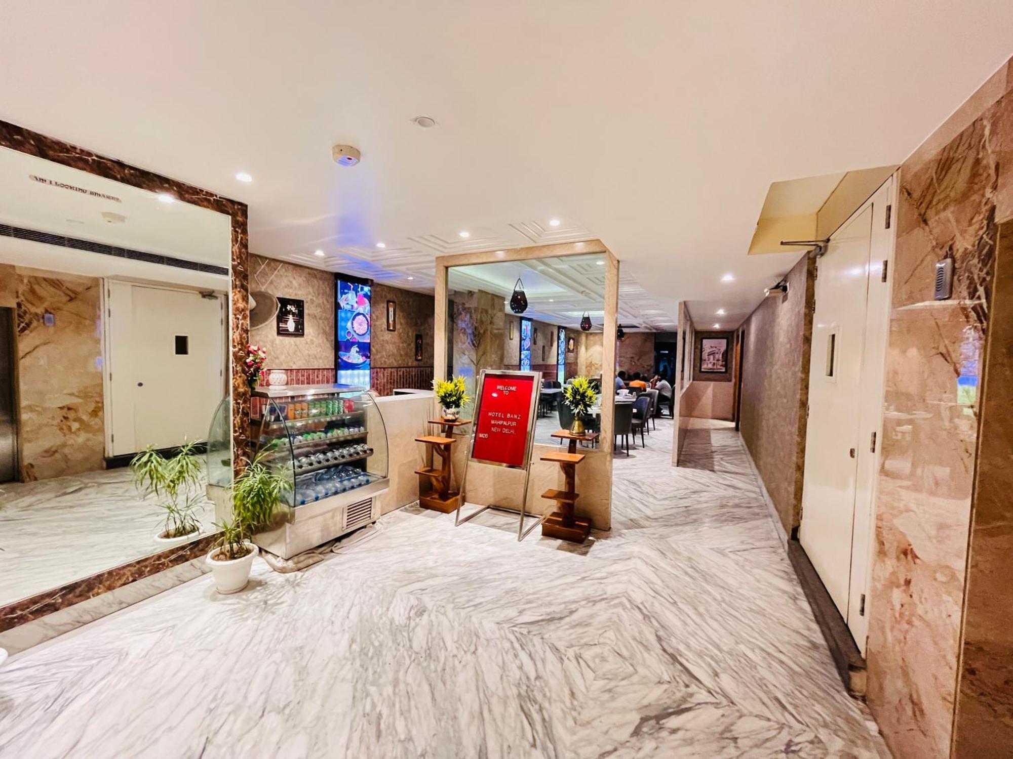 Hotel Banz Near Indira Gandhi Airport Delhi New Delhi Exterior foto